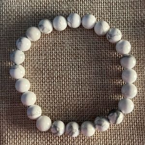 🖤White Howlite Natural Stone Handmade Bracelet